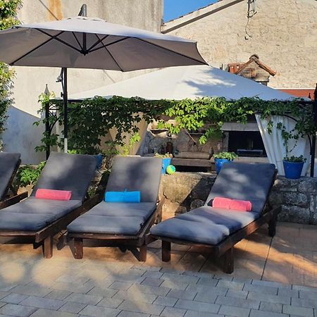 Villa Kazun With Private Pool And Two Gardens Marčana Εξωτερικό φωτογραφία