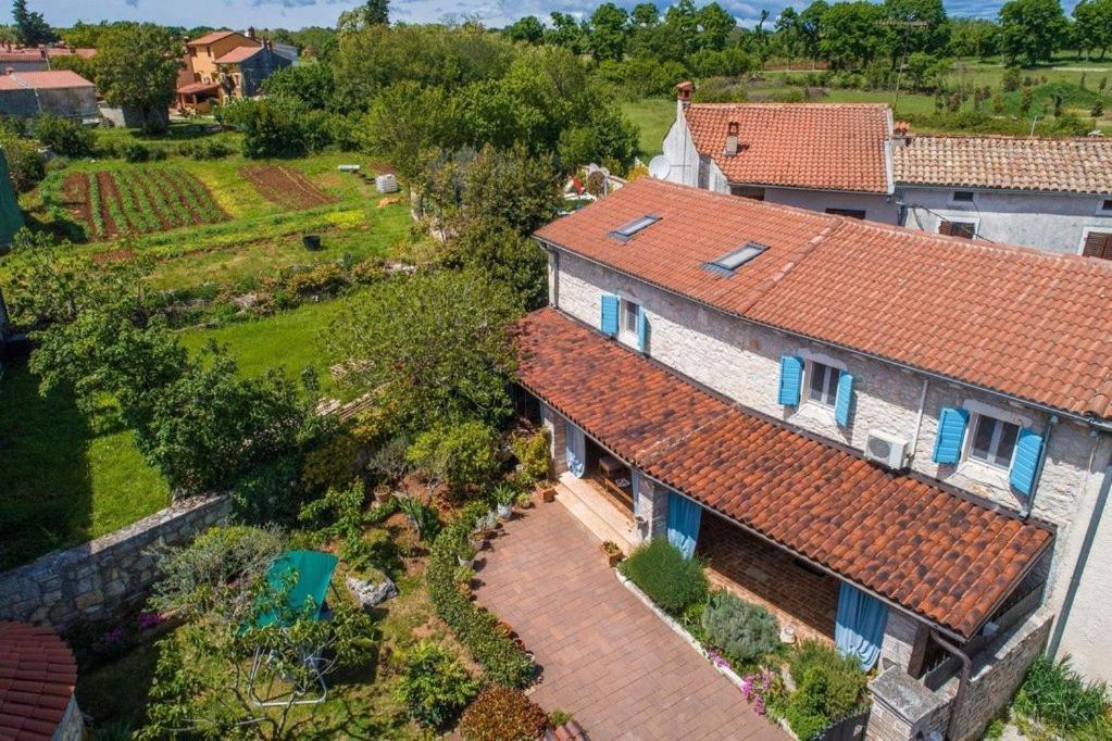 Villa Kazun With Private Pool And Two Gardens Marčana Εξωτερικό φωτογραφία