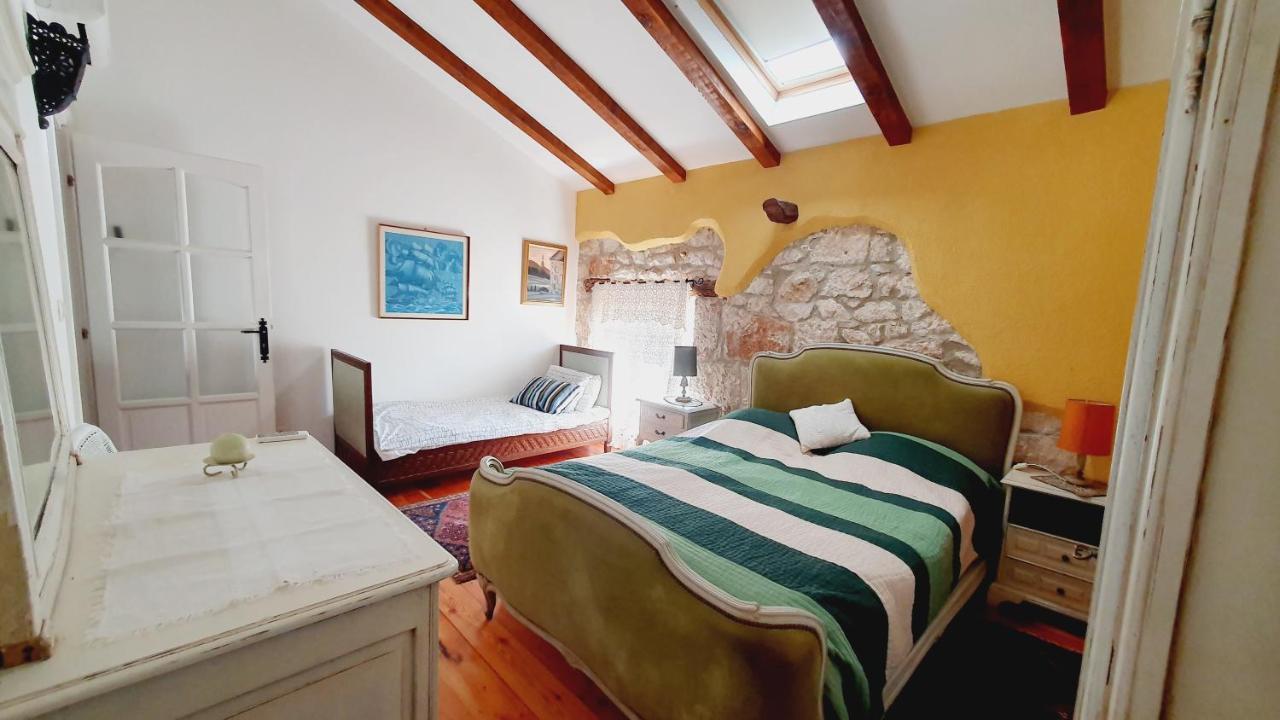 Villa Kazun With Private Pool And Two Gardens Marčana Εξωτερικό φωτογραφία